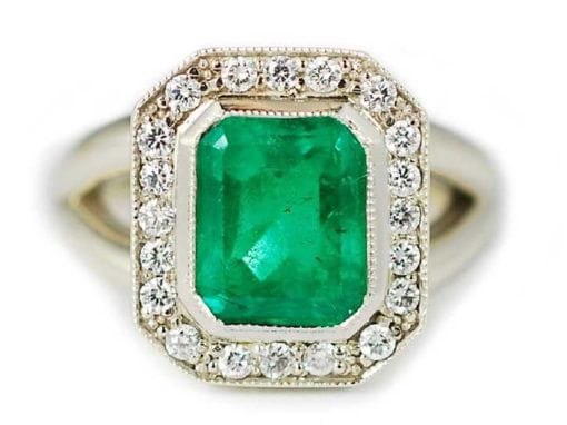 WHITE GOLD EMERALD RING