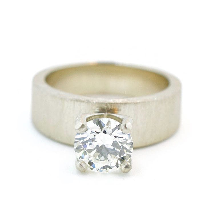Amazon.com: Elegant Garnet Ring - Handmade Custom Red Stone Ring -  Statement Rose Gold Jewelry, Wedding Jewelry, Cocktail Jewelry Ring, Engagement  Ring, Wedding Ring - Customizable Ring : Handmade Products